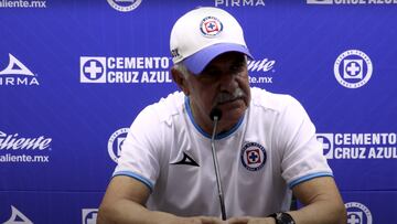 “Tuca” Ferretti explota en conferencia de prensa: “¡De lo que me acusan es mentira, es motivo de demanda!”