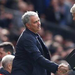 El United y Old Trafford homenajearon a Arsene Wenger