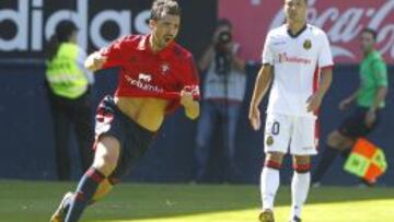 Miguel de las Cuevas, en un partido con Osasuna.