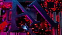 Geoffrey Hinton, AI pioneer, shares his concerns about the future: “There’s a longer-term problem of these things taking over”