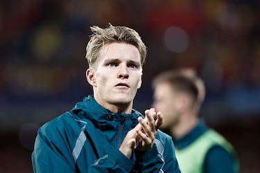 When will Martin Odegaard return to action with Arsenal?