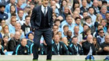 Pellegrini, de Otamendi: "No vamos a cambiar la defensa"