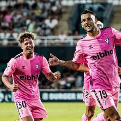 El ave fénix que quiere regresar para quedarse