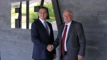 Michael Garcia y Hans-Joachim Ecker, en la sede de la FIFA.