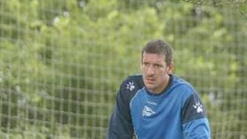 <b>ALAVÉS. </b>El defensa madrileño Óscar Tellez se ha desvinculado del club vitoriano.