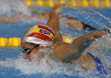 En el Campeonato de Europa de piscina corta de Rijeka (Croacia) en 2008 batió el récord del mundo de 400 estilos con un tiempo de 4:25:06 y ganó el oro.