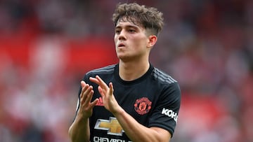James desperate to ease pressure on Manchester United