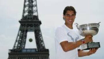 Nadal, con su &uacute;ltimo trofeo de Roland Garros, el de 2014. Tiene nueve. 