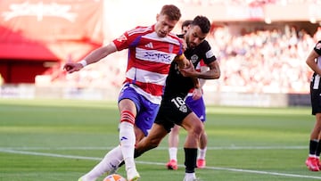 26/04/25 PARTIDO SEGUNDA DIVISION JORNADA 37
GRANADA - ELCHE
LUCAS BOYE JOSE ALEJANDRO MARTIN