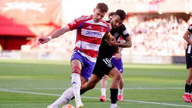 Álex Martín aprovecha la oportunidad