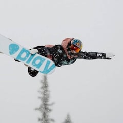 Queralt Castellet conquista el halfpipe de Laax