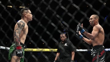 AME3760. CIUDAD DE MÉXICO (MÉXICO), 29/03/2025.- El mexicano Ronaldo Rodriguez (i) combate con el peruano Kevin Borjas este sábado, durante el UFC Fight Night en la Arena Ciudad de México, en Ciudad de México (México). EFE/ José Méndez