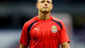 FILE PHOTO: Soccer Football - Mexico - Liga MX - Cruz Azul v Guadalajara - Estadio Ciudad de los Deportes, Mexico City, Mexico - March 2, 2024 Guadalajara's Chicharito during the warm up before the match REUTERS/Raquel Cunha/File Photo