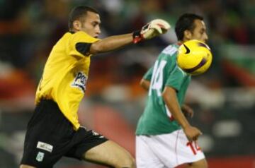 David Ospina enfrento a Audax Italiano el 2008 por la Copa Libertadores jugando con Atlético Nacional. En el cuadro audino estaba Fabián Orellana.