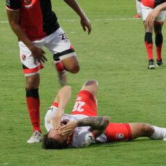 Luis Manuel Seijas y una "posible lesión" de ligamento cruzado