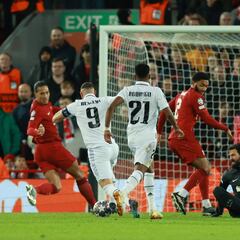 What are the biggest second-leg comebacks in Champions League knockout round history?