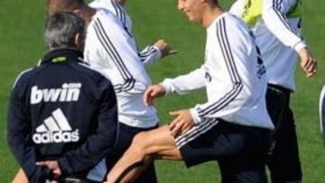 El Real Madrid realizó esta mañana su último entrenamiento antes del derbi.