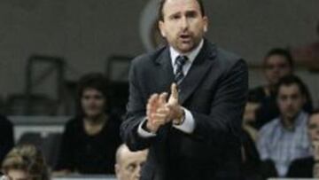 <B>ADVERTENCIA</B>. El entrenador del Real Madrid avisó del peligro del rival, "un equipo complicado" y que juega un baloncesto "muy distinto" al de la ACB.
