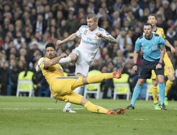 Kroos y Khedira.