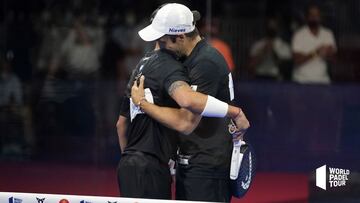 Fernando Belasteguín y Sanyo Gutiérrez tras vencer a Federico Chingotto y Juan Tello en el World Padel Tour.