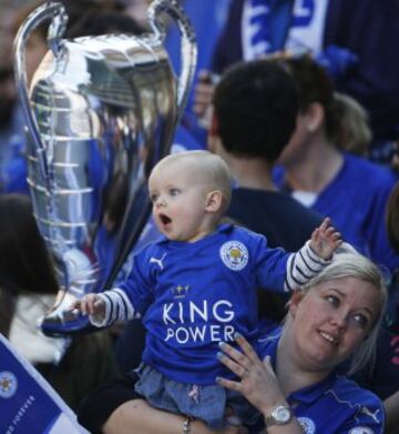 La fiesta del Leicester continúa