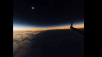 Video: La vista del eclipse desde un avión