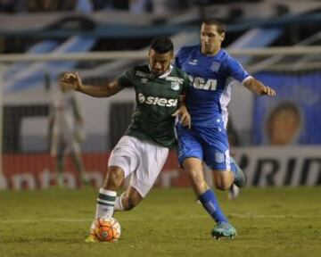 Racing ganó 4-2 y sigue líder con 8 puntos.