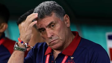 DOHA, QATAR - NOVEMBER 23: Luis Fernando Suarez, head coach of Costa Rica before the FIFA World Cup Qatar 2022 Group E match between Spain and Costa Rica at Al Janoub Stadium on November 23, 2022 in the Doha, Qatar. (Photo by Richard Sellers/Getty Images)