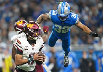 Jayden Daniels, durante el partido ante los Lions.