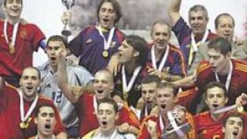 <b>ABONADOS AL TRIUNFO. </b>La Selección española reeditó en Taiwán su título de campeona del mundo logrado hace cuatro años en Guatemala.