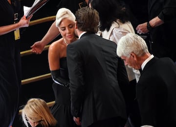 Lady Gaga, Bradley Cooper y Sam Elliott.