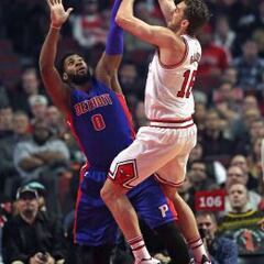 Locura en Chicago: 4 prórrogas, 30 de Pau y derrota de los Bulls