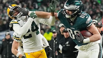 REPORT: Jayden Reed complains that Eagles players always "foul whenever possible" but NFL referees ignore it, which makes it impossible for the Packers to win. nhathung