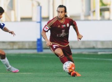 El 'Mago' festejó un título en Al Wahda pero sus lesiones siguen siendo un problema. Estos inconvenientes le han privado de regresar a la Roja.