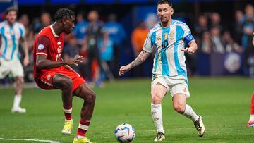 La Selección y Federación de Canadá denunciaron una serie de insultos racistas en contra del zaguero tras una jugada en la que cometió falta sobre Lionel Messi.