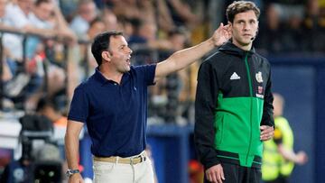 GRAF3667. VILLARREAL, 31/08/2018.- El entrenador del Villarreal Javier Calleja durante el encuentro de la tercera jornada de Liga en Primera División que Villarreal y Girona juega esta noche en el estadio de La Cerámica, en Villarreal. EFE/D