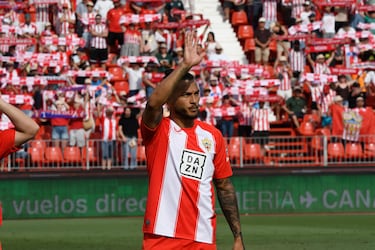 Aprobados y suspensos del Almer¨ªa: Arribas frot¨® la l¨¢mpara