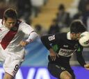 El Rayo remonta un 0-2 ante un Racing con diez