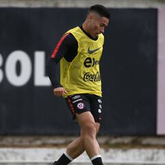 Óscar Opazo: "Más que recambio, esta Roja es integración"