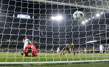 2-1. Aubameyang marcó el primer gol.