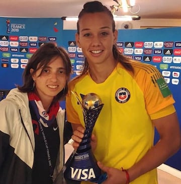 Javiera Court con Endler en el Mundial de Francia 2019.