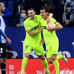 Pere Milla profana Cornellà