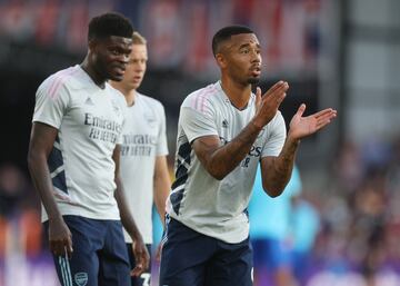 Gabriel Jesus antes del primer partido de Premier League del Arsenal contra el Crystal Palace.