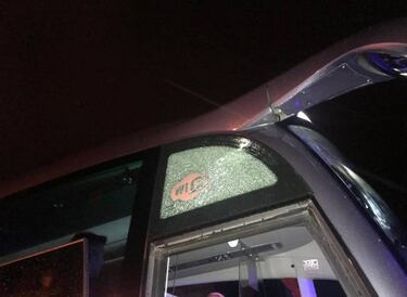 Rompen un vidrio del autocar del Girona a su salida del estadio Linarejos