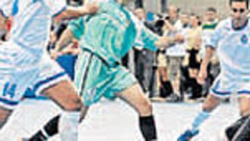 <b>UN MURO. </b>Stepanov frenó todas las llegadas de Boomerang.