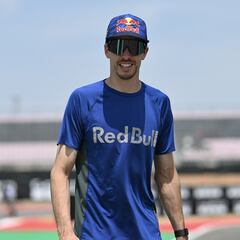 Álex intenta meter presión a Marc: “Le llamamos Mister37″