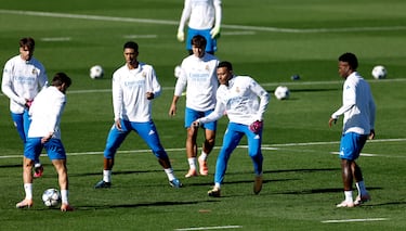El grupo durante el entrenamiento. 