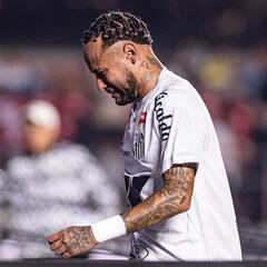 Neymar, contra las cuerdas: La vuelta a los infiernos del Santos cada vez es más real