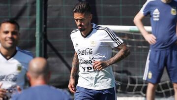 "Fuerza Lanzini", mensaje unánime de toda la Selección