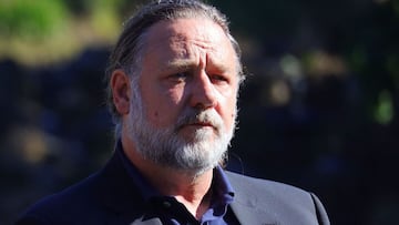 Con el proyecto de la pel¨ªcula de los 'X-Men' ya en marcha, el actor neozeland¨¦s Russell Crowe fue la primera opci¨®n para interpretar a Lobezno en la gran pantalla, pero rechaz¨® el papel porque pensaba que era similar al de M¨¢ximo D¨¦cimo Meridio en 'Gladiator' (2000). En su lugar, recomend¨® a su amigo Hugh Jackman, quien finalmente se qued¨® con el que se convertir¨ªa en el papel m¨¢s ic¨®nico de su carrera.
A posteriori, Crowe encarnar¨ªa a distintos personajes de Marvel como Zeus en 'Thor: Love & Thunder' (2022) o Sergei Kravinoff en 'Kraven el Cazador' (2024)